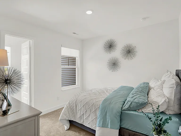 425 Monarch Ln — Photo 29