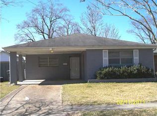 1027 Southlawn Blvd, New Orleans, LA 70114