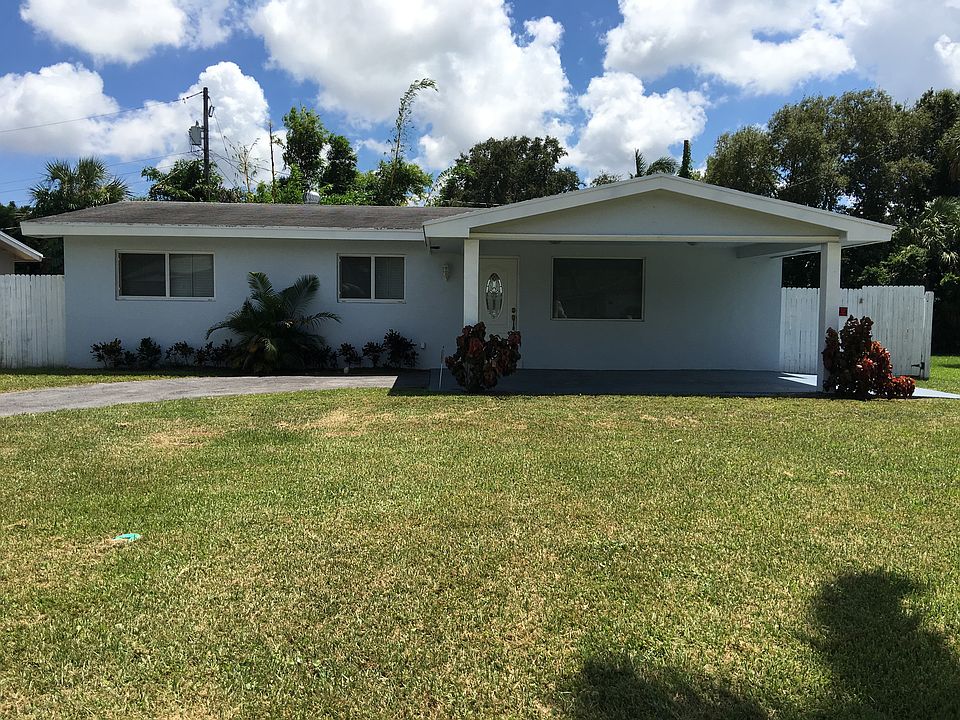 1st image of 1750 SW 32nd St