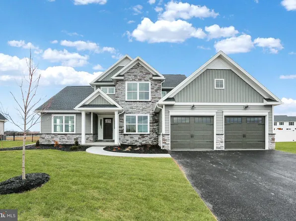 272 Mindy Dr, Harrisburg, PA 17112