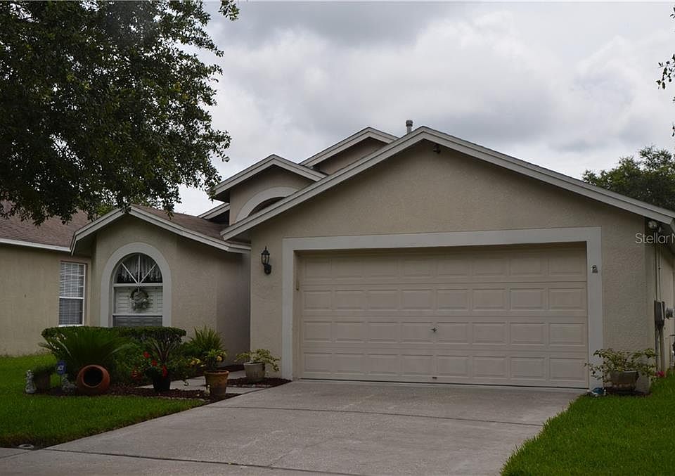 1st image of 27504 Sky Lake Cir