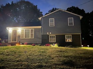 1704 Azalea Ln, Woodbridge, VA