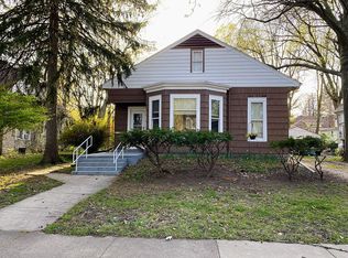 505 S Elm St, Champaign, IL 61820