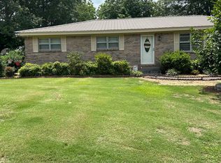 1140 Florida St, Hackleburg, AL 35564