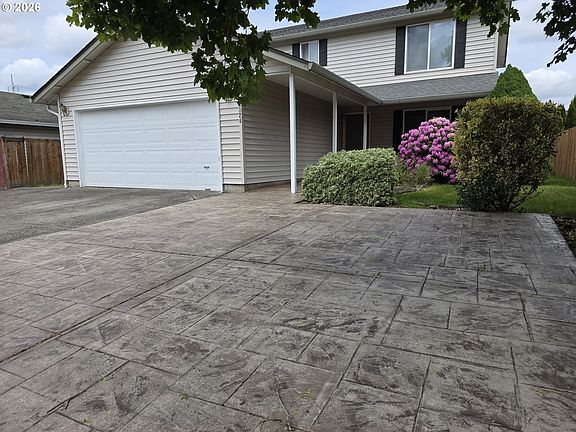 2nd image of 16924 NE 19th Way