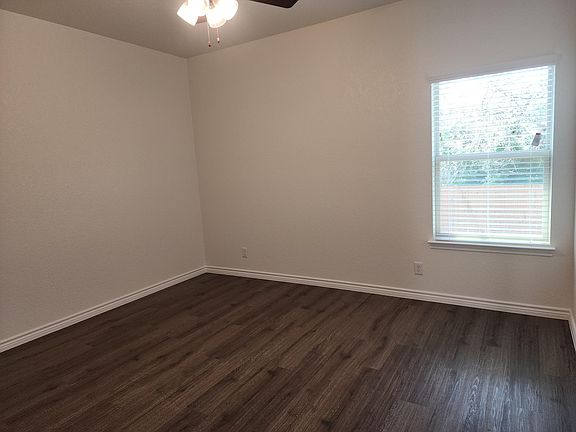 4th image of 3414 Abraham Dr #2