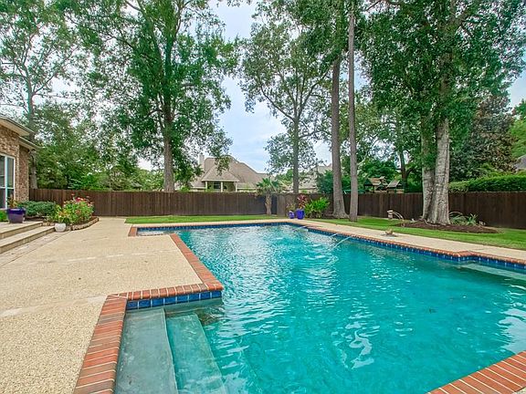 4th image of 8004 Elizabeth Ln
