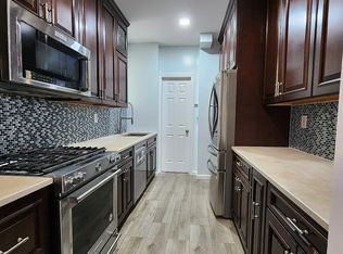 317 E 201st St APT 1, Bronx, NY 10458