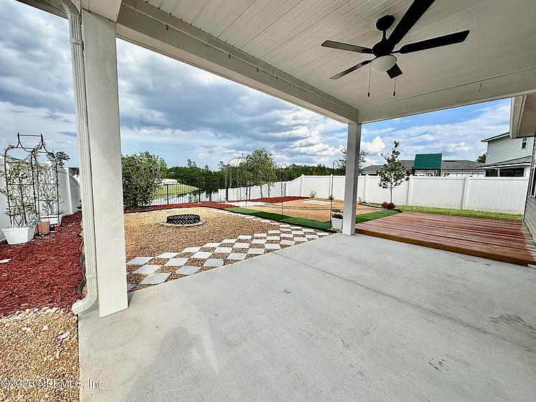 1443 Tropical Pine Cv — Photo 19