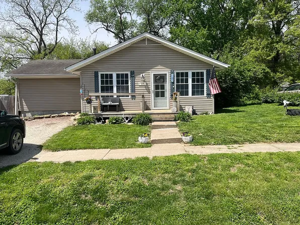 228 Hackberry St, Amazonia, MO 64421