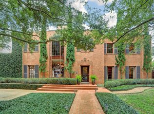 2126 Pine Valley Dr, Houston, TX 77019