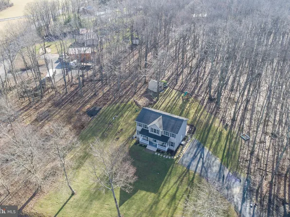 31 Fernwood Dr, Accident, MD 21520