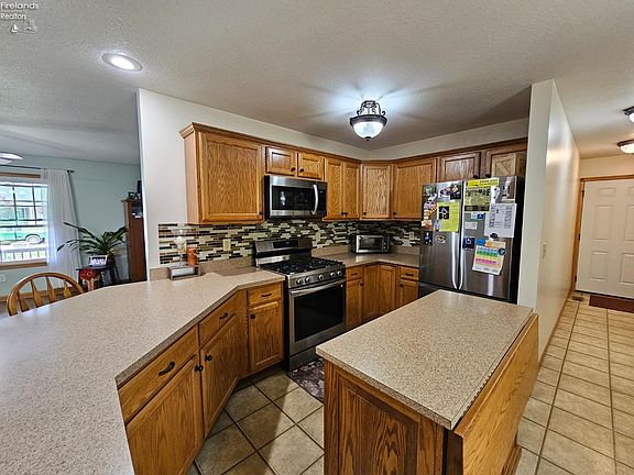 4th image of 238 Nathan Dr