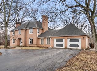 30 Strauss Ln, Olympia Fields, IL 60461