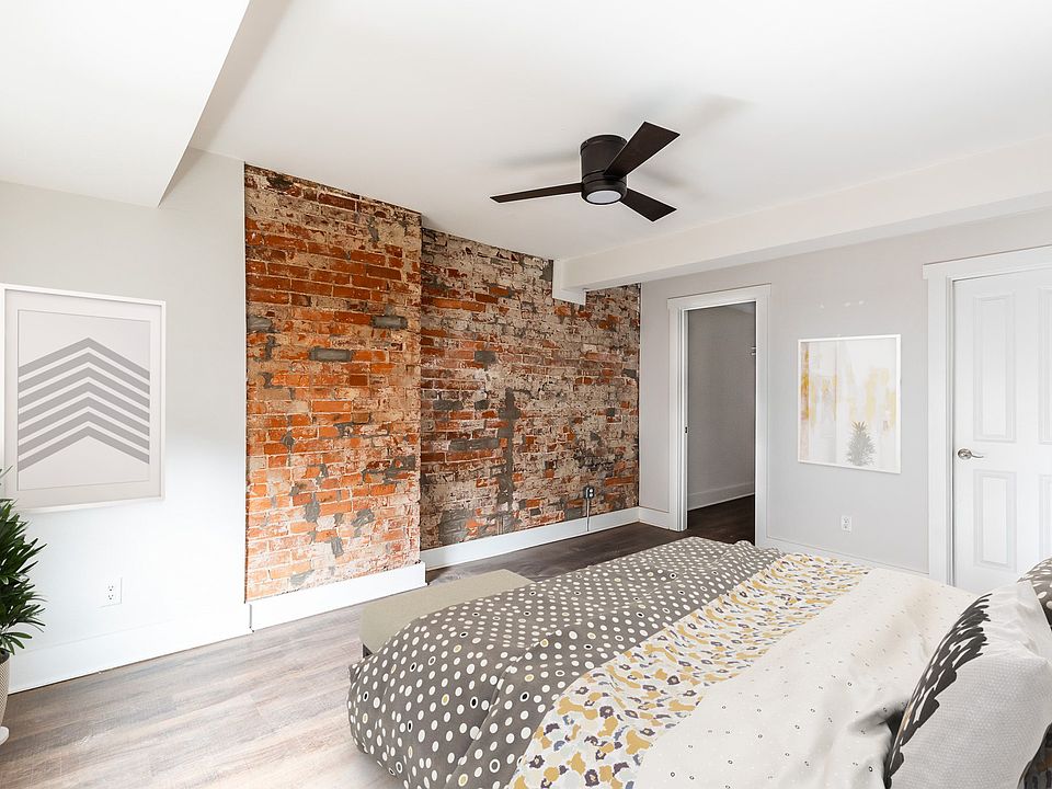 1st image of 2433-2435 Concord St #12