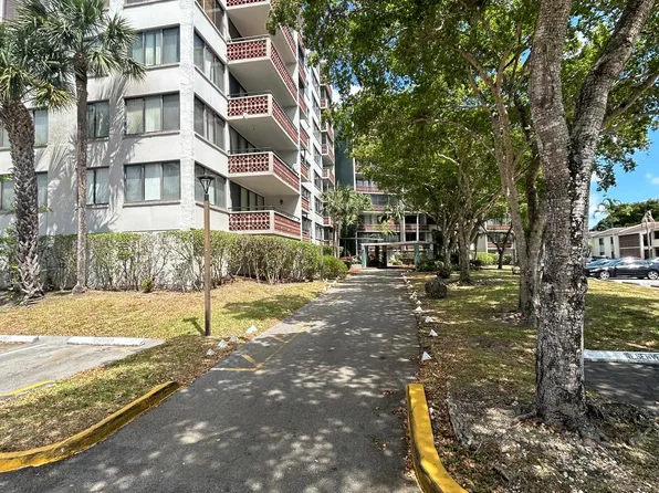 4222 Inverrary Blvd, Fort Lauderdale, FL