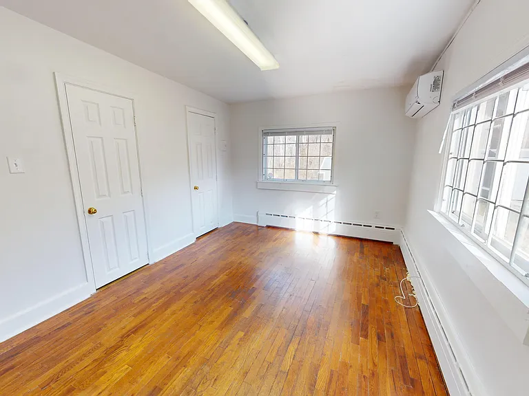 5223 John Marshall Hwy — Photo 17