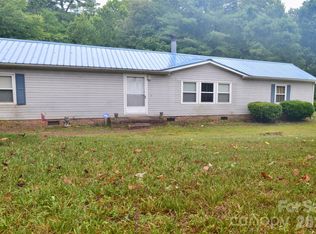 4851 Mounira Ave, Hickory, NC 28602