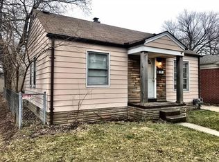 838 E Bernhard Ave, Hazel Park, MI 48030
