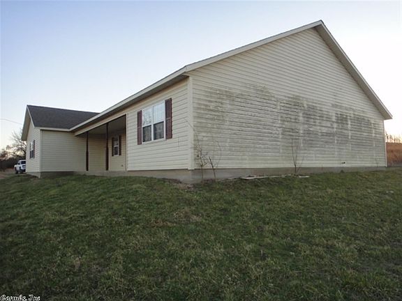 4th image of 555 Nelson Ln