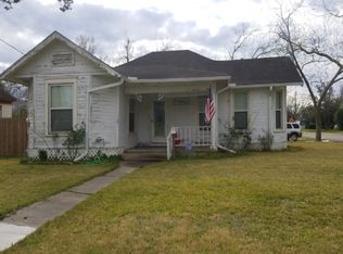 1001 E Trinity St, Victoria, TX 77901