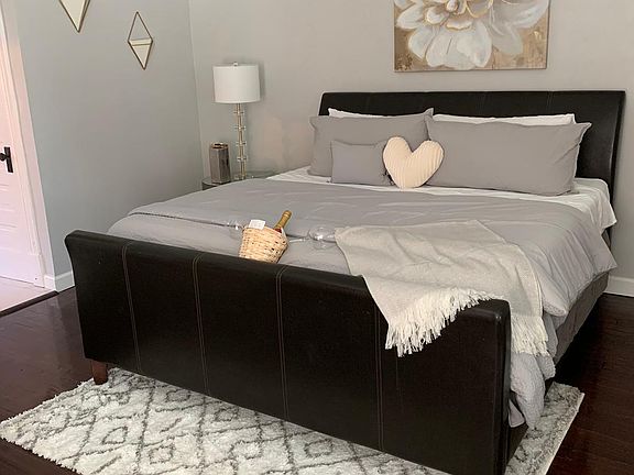 5th image of 5005 Louisiana Ave #1