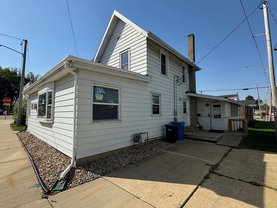2nd image of 114 River St