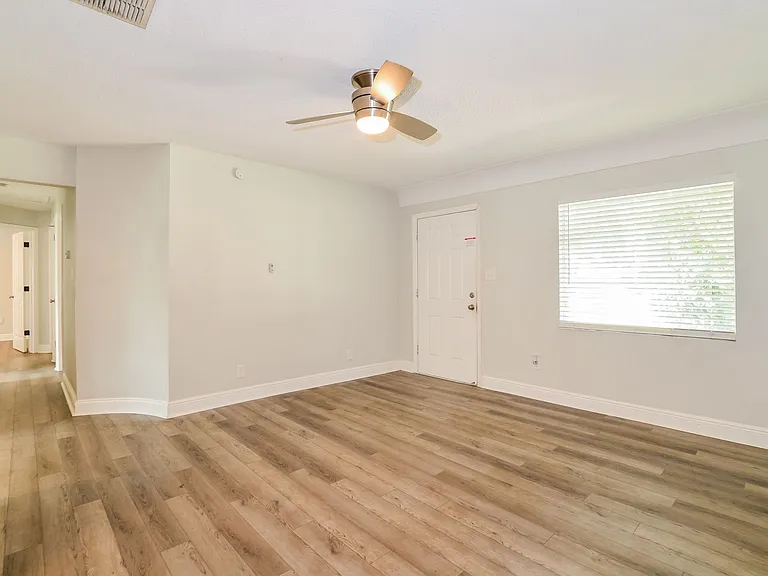 6630 Westmont Dr — Photo 4