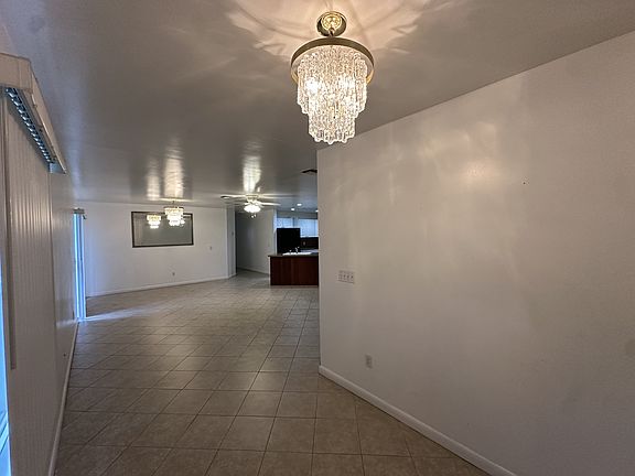 2nd image of 125 E Jackson Ave