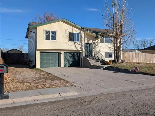 1414 Q St, Bridgeport, NE 69336