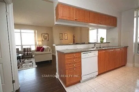 2 bed, $2,990 — Photo 4