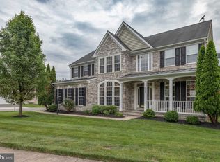 8302 Crimson Crossing Way, Gainesville, VA 20155