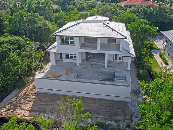 5th image of 951 Royal Marco Way