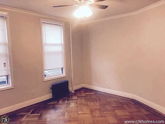 4th image of 2172 33rd St APT 1