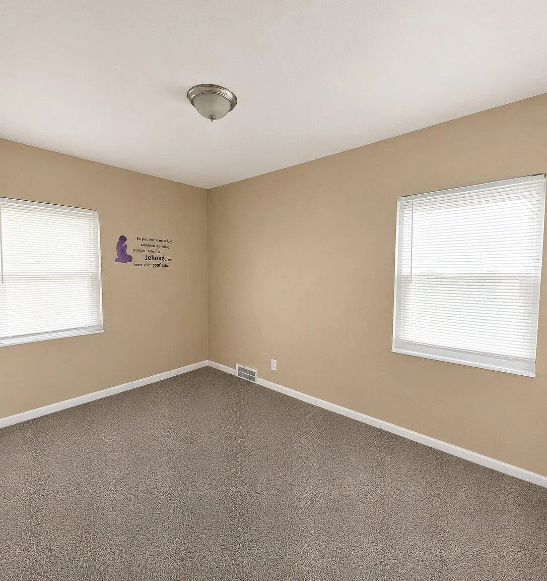 2 bed, 900 sqft, $900 — Photo 4