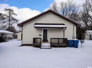 503 Burkett St, Benton, IL 62812