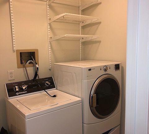 4th image of 3223 S Chaucer St #2