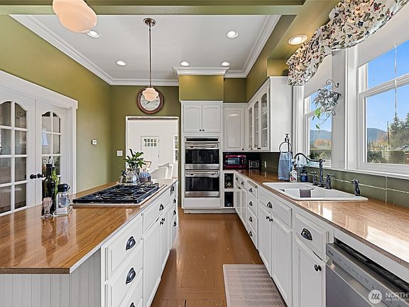 4th image of 202 Prospect Street E