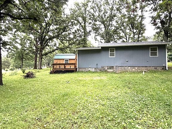 2nd image of 904 Kansas Street