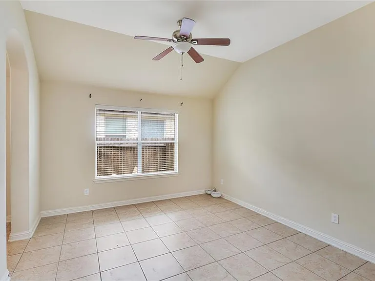 3608 Glastonbury Trl — Photo 20
