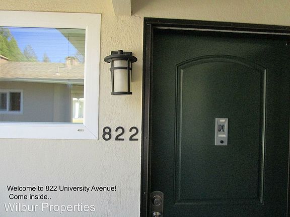 5th image of 822 University Ave