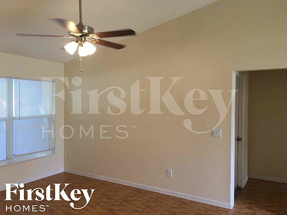 3rd image of 1011 Coatbridge Dr