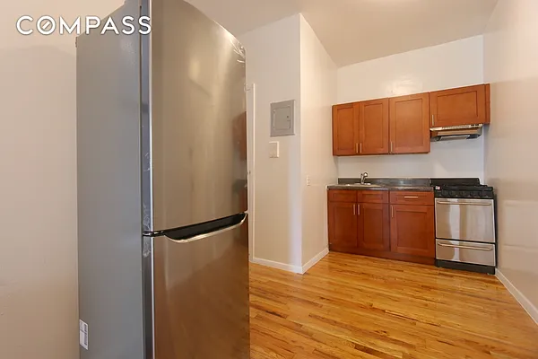 Rented by Compass | media 18