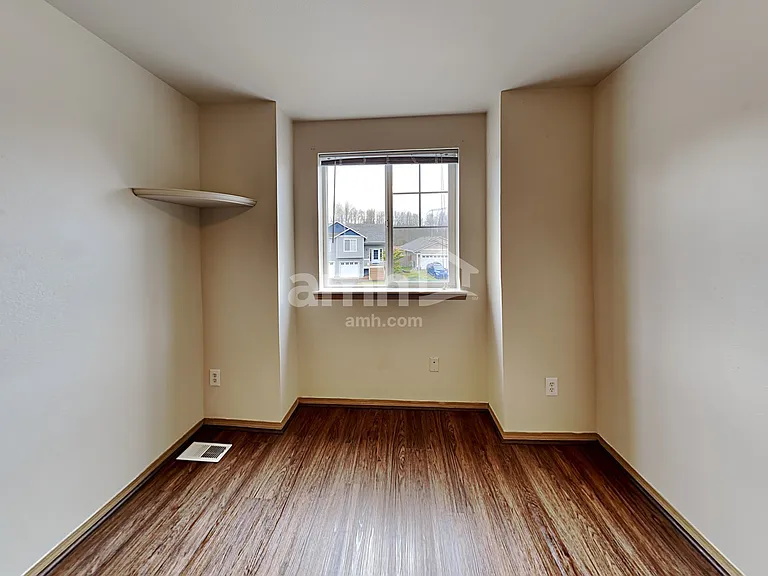 8905 134th St E — Photo 14