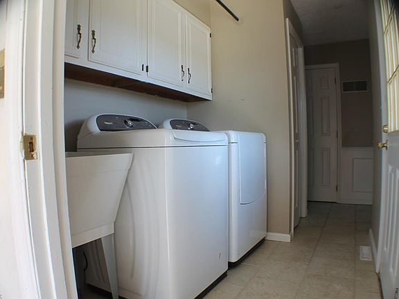 5th image of 124 Woodshire Dr