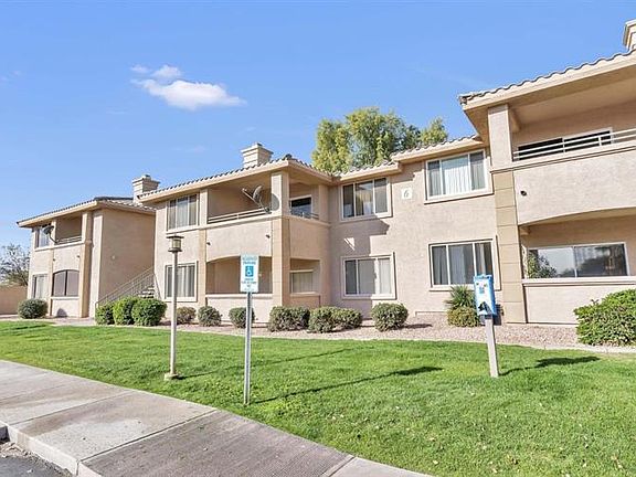 3rd image of 16013 S Desert Foothills Pkwy APT 1030