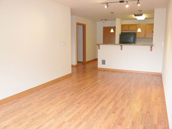 3rd image of 1521 NW 54th St APT 303