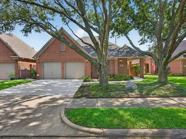 13911 Carriage Walk Ln, Houston, TX 77077