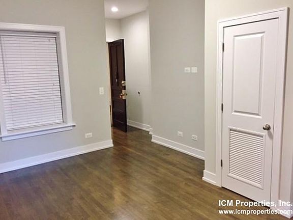 3rd image of 851 W Lill Ave #2W