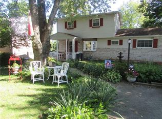 135 Frederick Dr, Manor, PA 15665